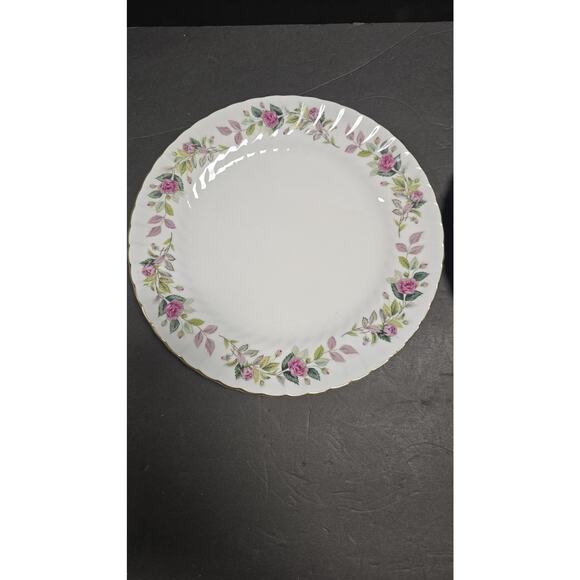 Creative Fine China 2345 Japan Rose Floral Gold Rim Scalloped Plates Set of 2 - Picture 2 of 7